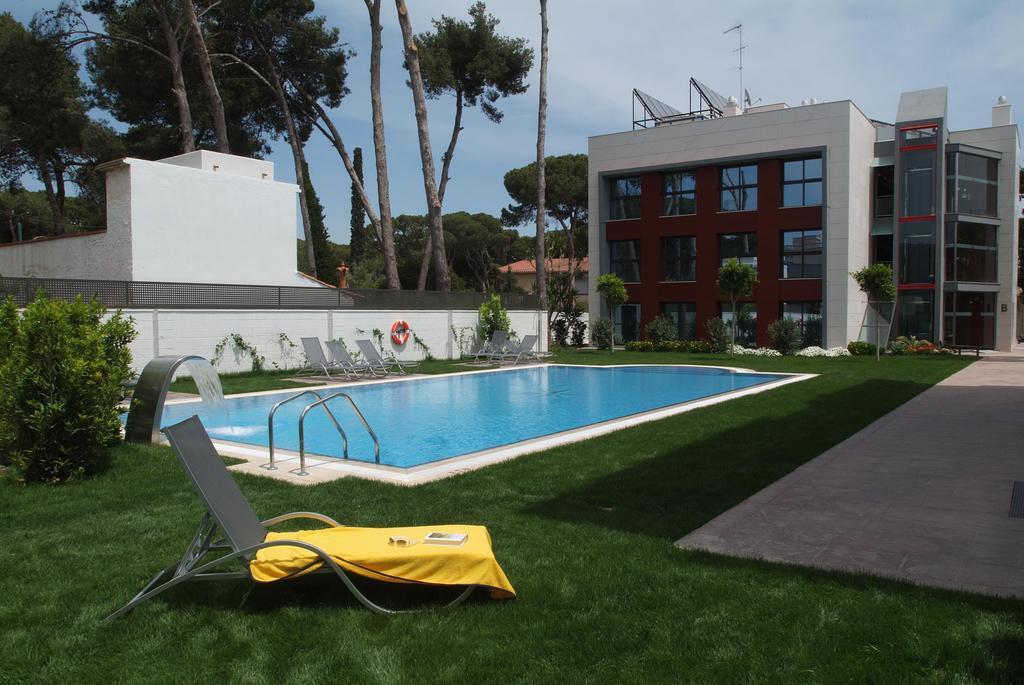 Apartamentos Royal Marina Gardens Castelldefels Eksteriør bilde