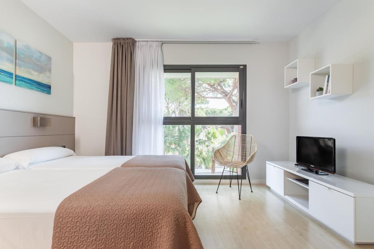 Apartamentos Royal Marina Gardens Castelldefels Eksteriør bilde