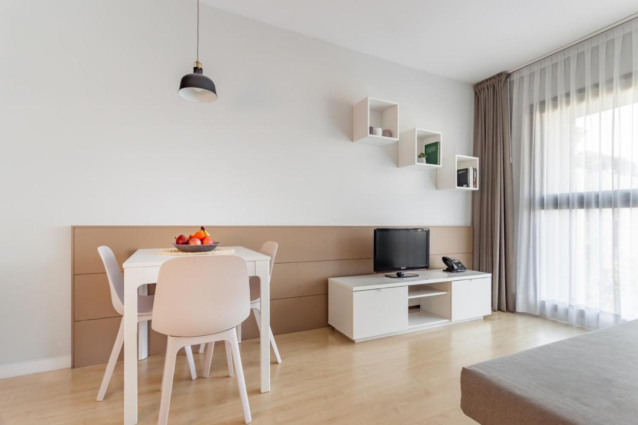 Apartamentos Royal Marina Gardens Castelldefels Eksteriør bilde