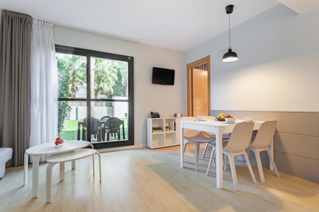 Apartamentos Royal Marina Gardens Castelldefels Eksteriør bilde